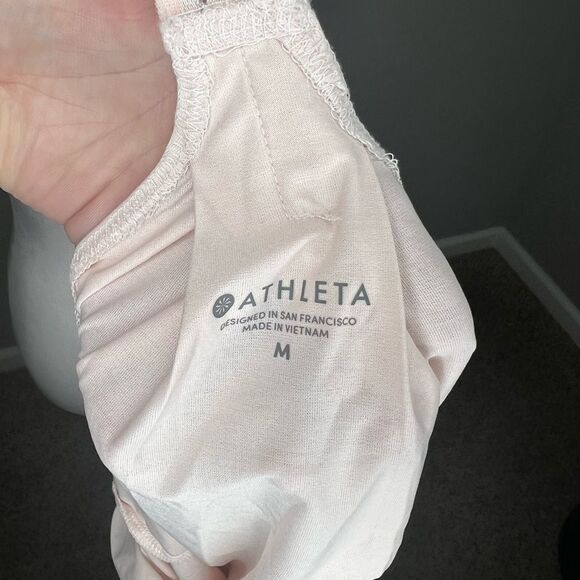 Athleta Power of She Incline Racerback Tank Top Women's Size M Light Pink Loose - Picture 3 of 3
